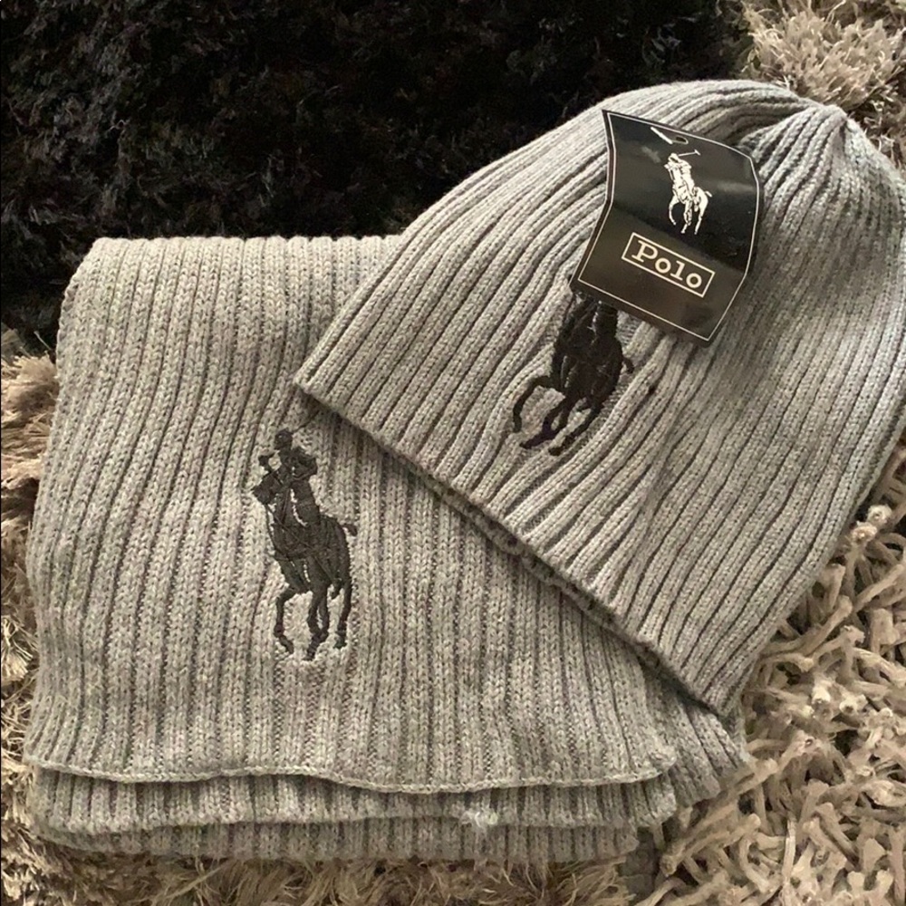 Polo scarf and hoodie